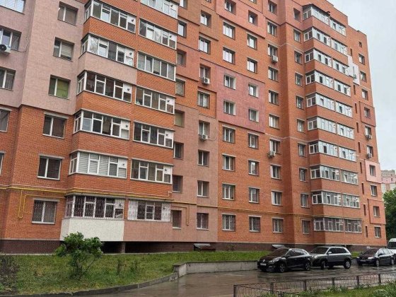Продам 2х кімнатну з автономкою на проспекті Свободи Сумы