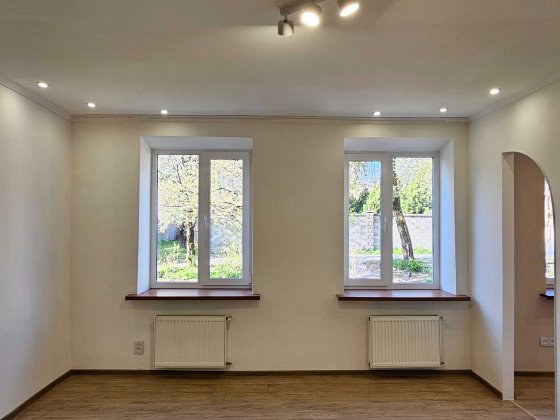 1-кімнатна квартира з автономним опаленням в районі Олени Теліги біля військового госпіталя. Власник Рівне