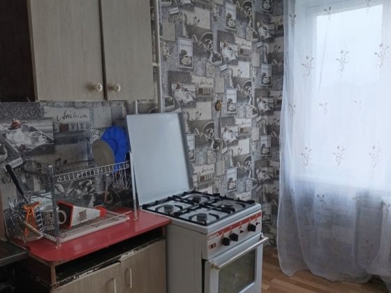 Продам 3к квартиру на 4 Заречном дом 13 Кривой Рог