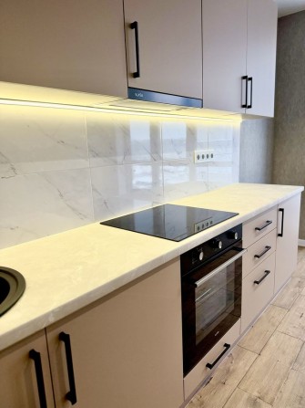 СЕРТИФІКАТ! Продаж 2 к квартири з новим ремонтом! 7хв до Києва! - фото 1