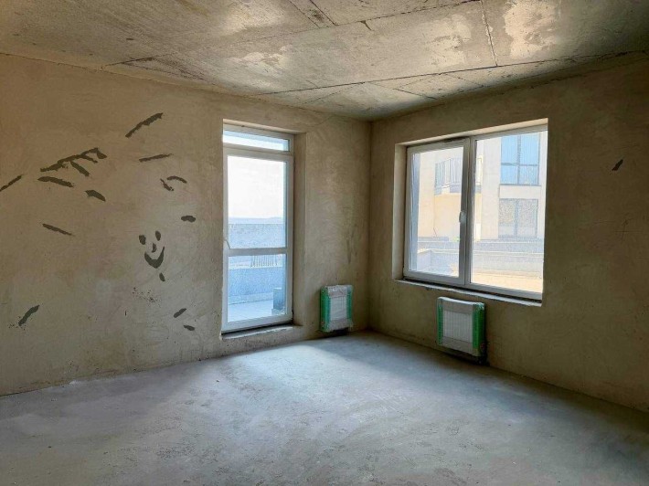 Продаж квартири-студії з великою терасою! - фото 1