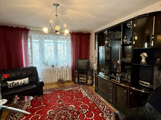 Цегляний будинок, 6 поверх Суми