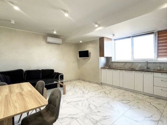 2-кімнатна квартира з ремонтом в р-н Щасливого, 70м2‼️ Рівне