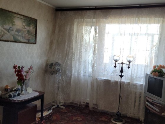 Продаж 2 кімнатної квартири на Чарівній(Косигіна) Кривий Ріг