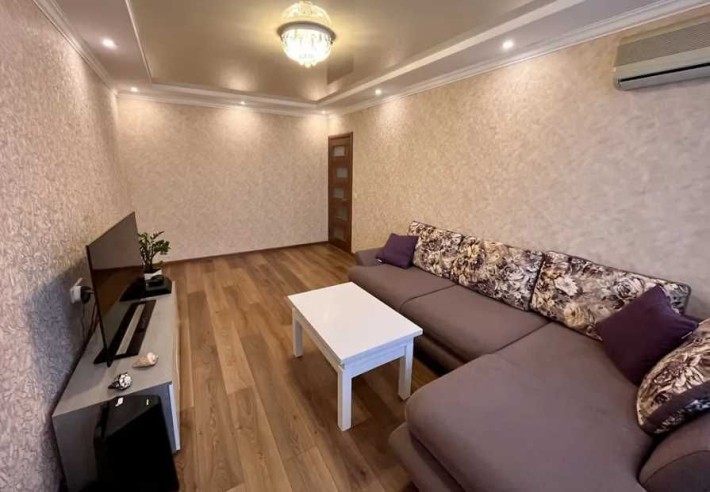 Продаж 3-кімнатної квартири| по кільцю| 4 поверх| євроремонт| держпрограми так! - фото 1