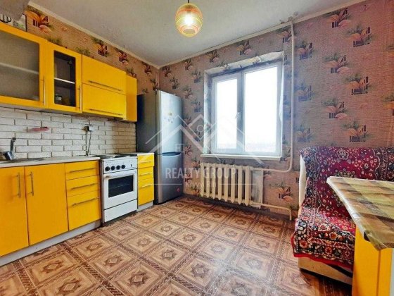 Продаж 1-к покращенного планування 42 кв.м на  вул. Бызова ( Дзержинка) Кривий Ріг