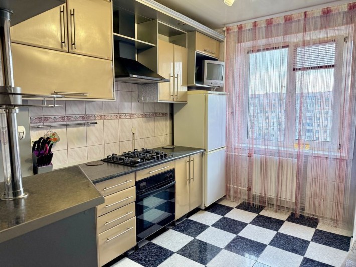 В продажу 4к.кв на проспекті Лушпи - фото 1