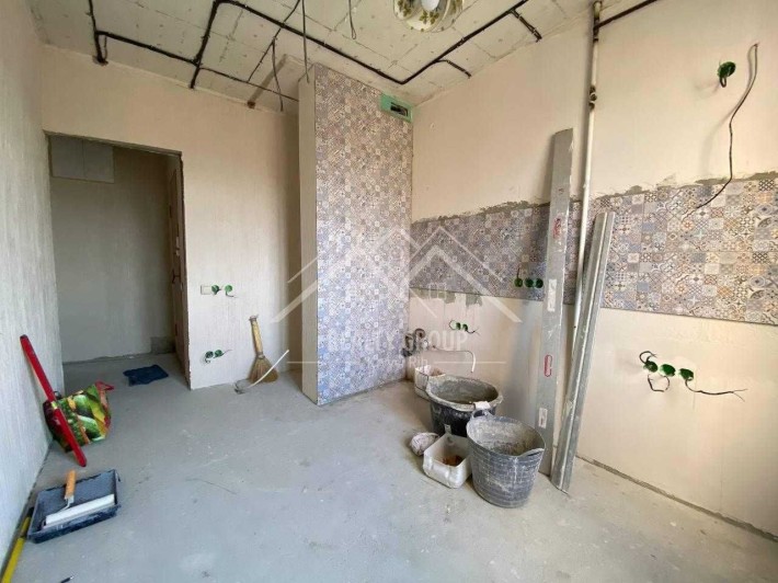 Продаж 3к в ц-м районі (Карнаватка) - фото 1