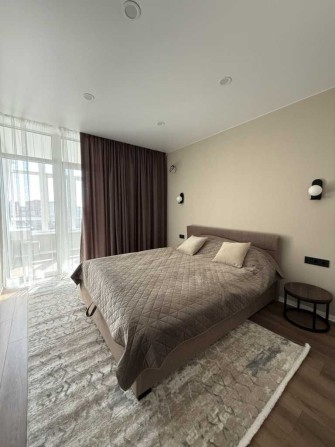 Центр 2х кімнатна квартира в Новому будинку, дизайнерський ремонт! - фото 1