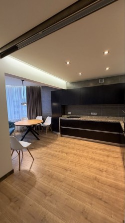 Двоповерхова квартира з дизайнерським ремонтом / Левада - фото 1