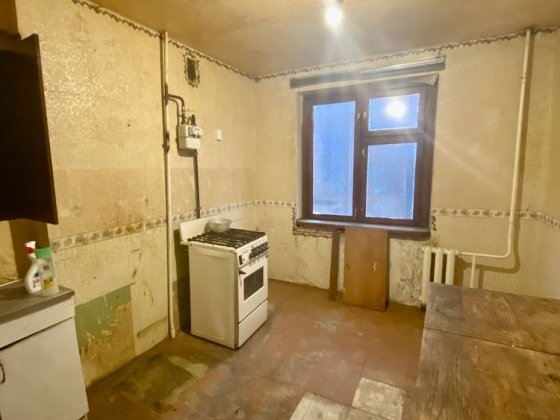 Продам 3-и кімнатну квартиру по вул. Чарівна Кривой Рог