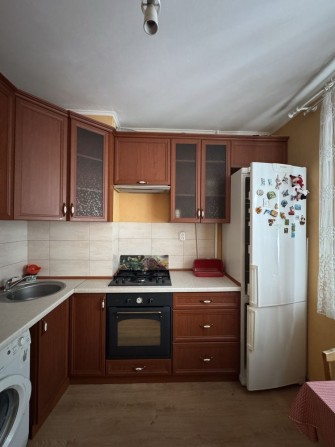 1-кімнатна квартира зі світлом 24/7 - фото 1