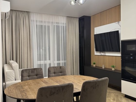 Продаж 2 кімнатної квартири на Щасливому Ровно