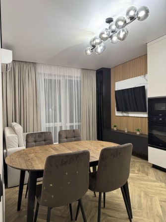 Продаж 2 кімнатної квартири на Щасливому - фото 1