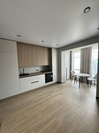 Продаж! Однокімнатна квартира  студія - фото 1