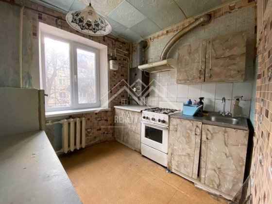 Продаж 3-к 2\5 квартири під ремонт по вул. Шкапенка Кривой Рог