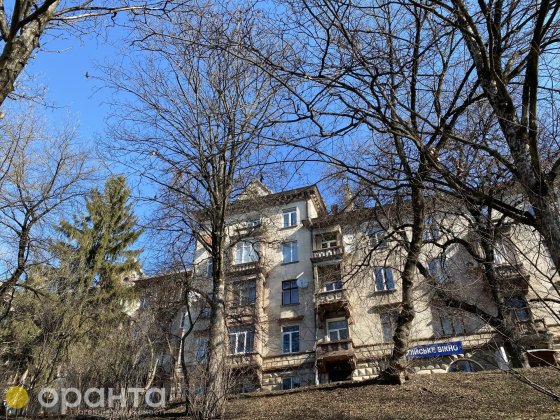 Продається 2 кім. квартира в центрі міста Тернопіль