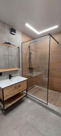 Продаж 2х к.к-ри з ремонтом  в новому будинку - фото 1