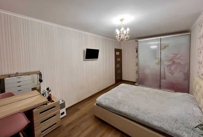 В  продажу 3к квартира з ремонтом - фото 1