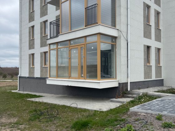 Продам 1-кімнатну квартиру з підвалом Ровно