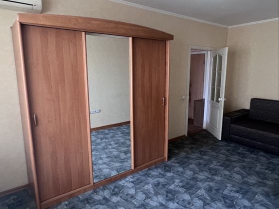 Продается 1-комнатная квартира на Николаевском шоссе Кривой Рог