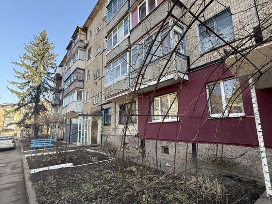 Продам 2-кімнатну квартиру на 129 кварталі Кривой Рог