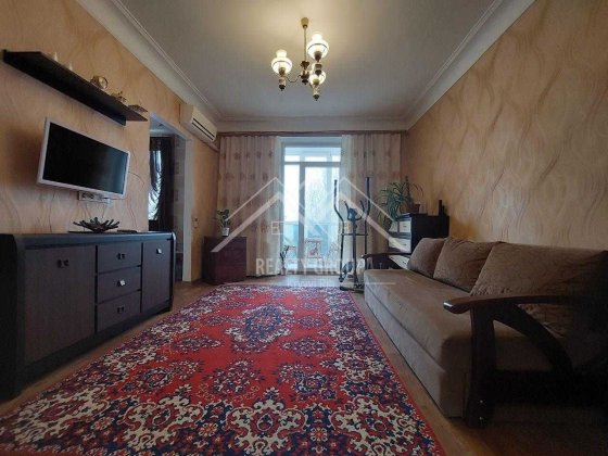 Продаж 2к “сталінки” з меблями та технікою на 96 кварталі Кривой Рог