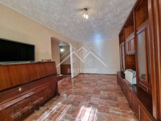 Продаж 3к квартири по вул.Вадима Гурова Кривой Рог