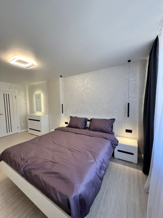 Продається 1 кімнатна квартира поблизу Центру - фото 1