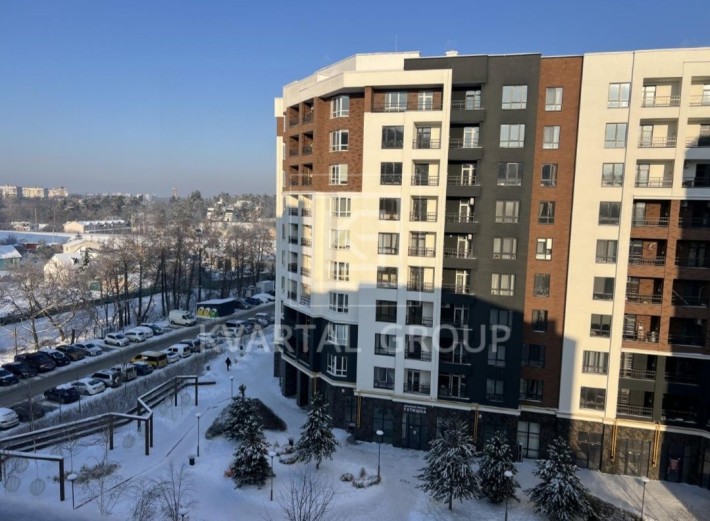 Квартира у Ірпені з частковим ремонтом, поряд з річкою та набережною! - фото 1