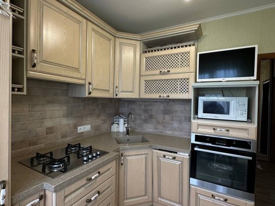 2 к кв з ремонтом середній поверх Сумы