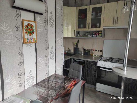 Центр Полтави! 2-кім з автономним опаленням, гаражем та двором-18310 Полтава