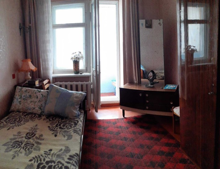 Продається 3-х кімнатна квартира на Браїлках - фото 1