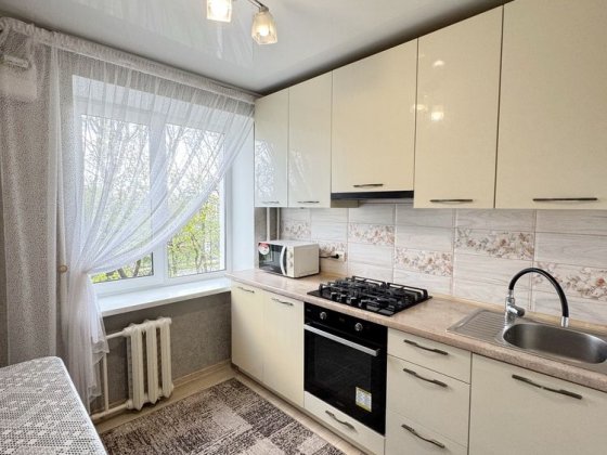 ($) Продаж 3-кімнатної квартири в р-н Чайки Ровно