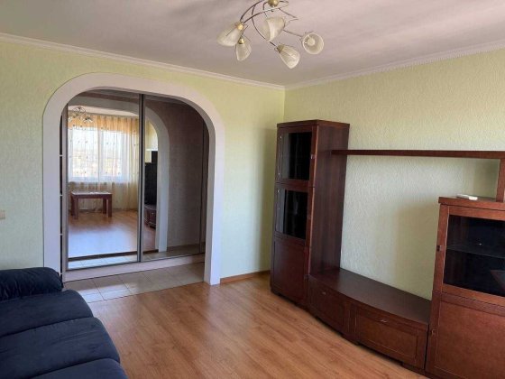 Продам 3-кімнатну квартиру в цегляному будинку. Автономне газове опалення Ровно