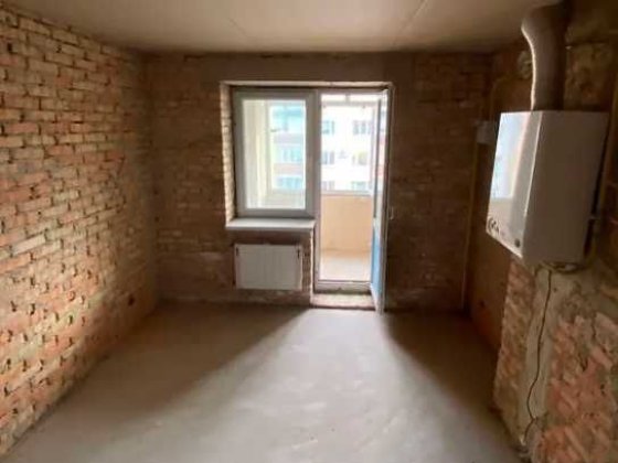 Продам трикімнатну квартиру після забудовника Ровно