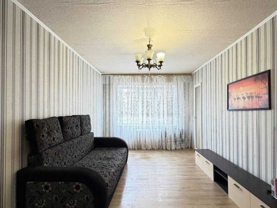 Продаж гарної 3-х кімнатної, 2 поверх. Кривой Рог