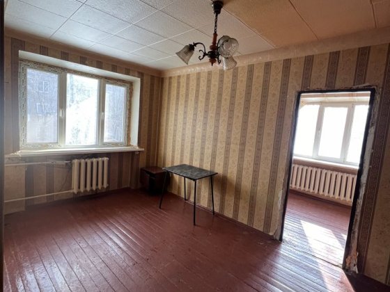 Продается 2-х ком квартира на Роковатой по ул.Мировича Кривий Ріг