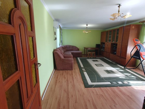 Продається 4 кімнатна квартира  з автономним газовим опаленням Ровно