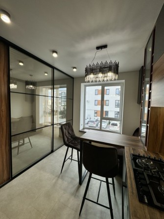 Стильна квартира в новобудові ! - фото 1