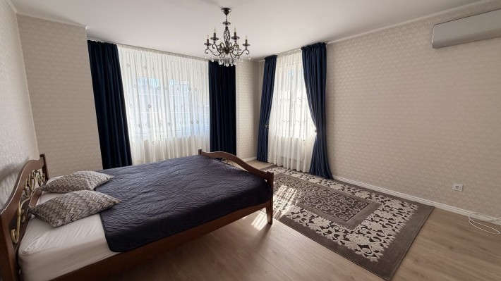 Продається 3 кімнатна квартира район Новий Світ. - фото 1
