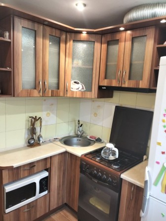 2 кімнатна на 2 поверсі від власника - фото 1