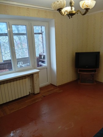 Продам 2-х кімнатну квартиру від власника - фото 1