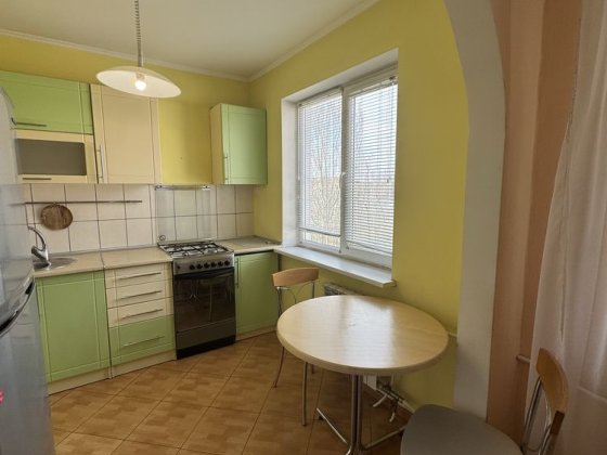 Продажа 2х ком кв, в р-не Автовокзала  ( ул Героев Ато ) Кривий Ріг