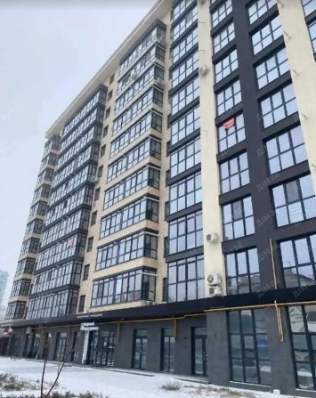 Простора 3-кімнатна з автономним опаленням та коморою - фото 1