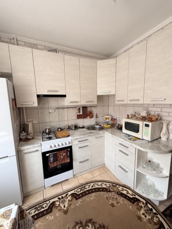 1-кімнатна квартира з ремонтом, меблями та технікою - фото 1