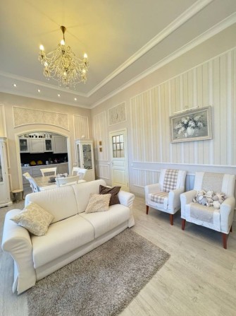 Продається вишукана 3 кімнатна квартира - фото 1