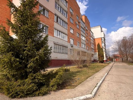 Велика 1к з автономним опаленням Суми