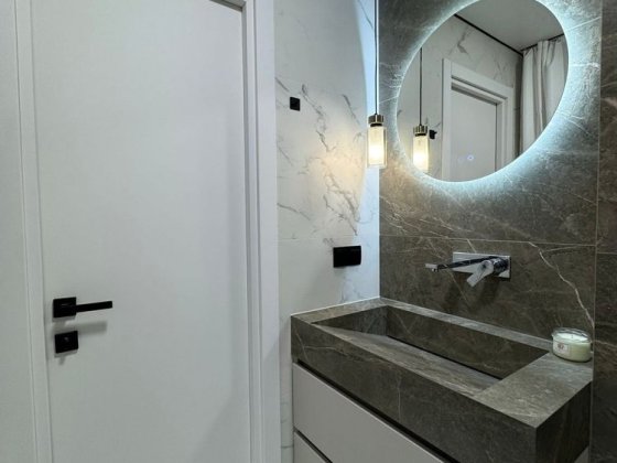 Продаж поблизу центру 3 поверх єр іо Тернопіль