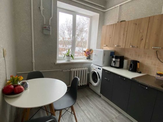 Продам 2-кімнатну "сталінку" в самому центрі Полтави Полтава